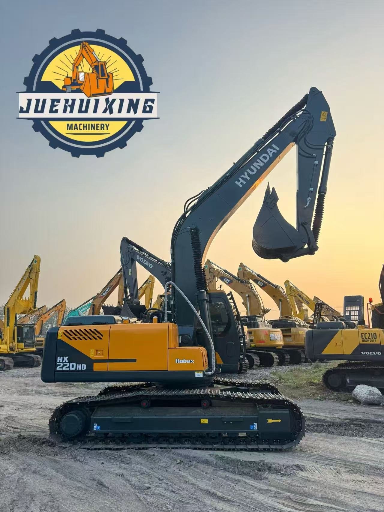 220-1.jpg Used Hyundai HX220HD Excavator - Image 1
