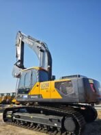 Used Volvo EC290B Hydraulic Crawler Excavator - Image 2