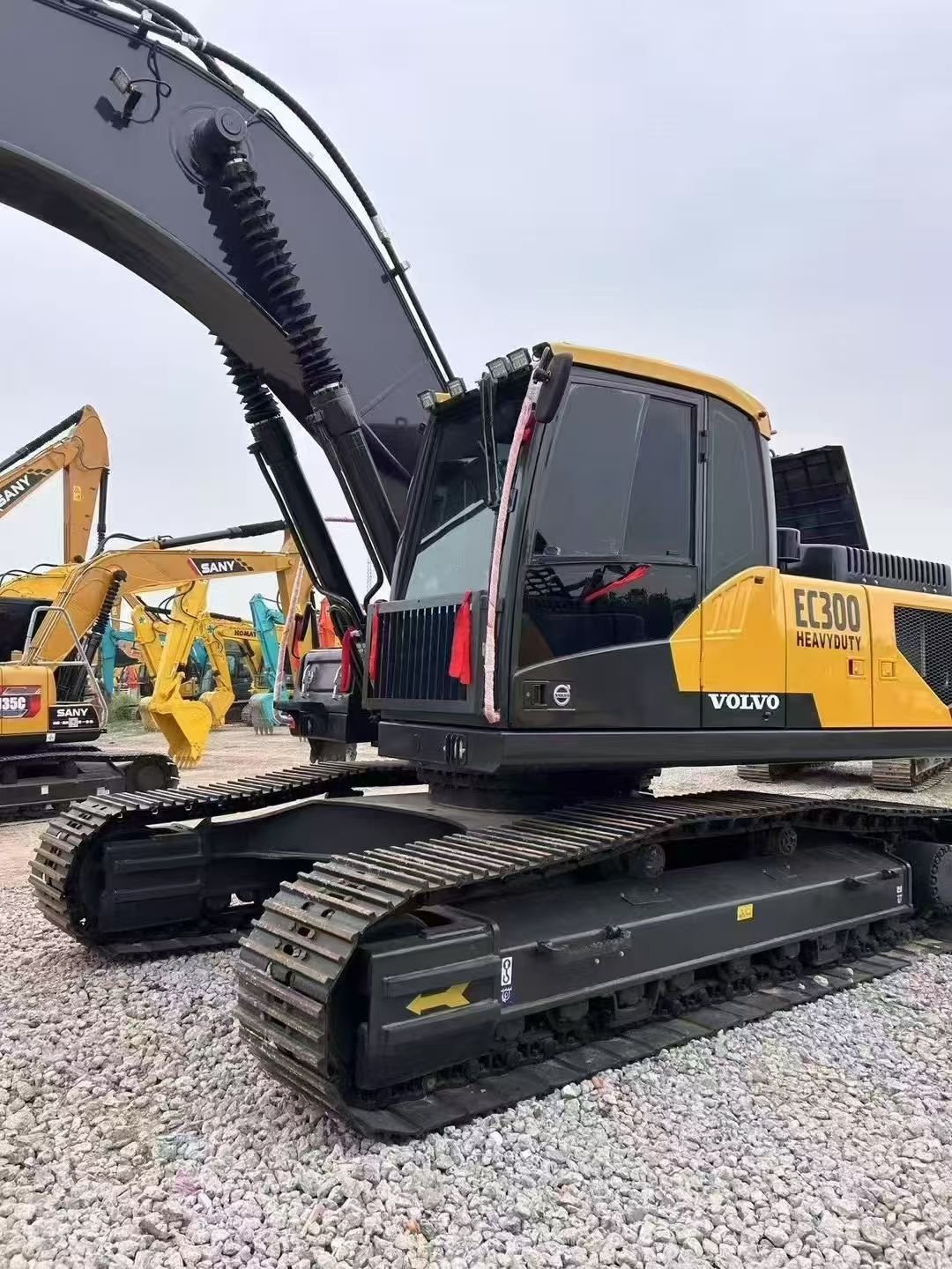 300-9.jpg Used Volvo EC300 Hydraulic Excavators - Image 1