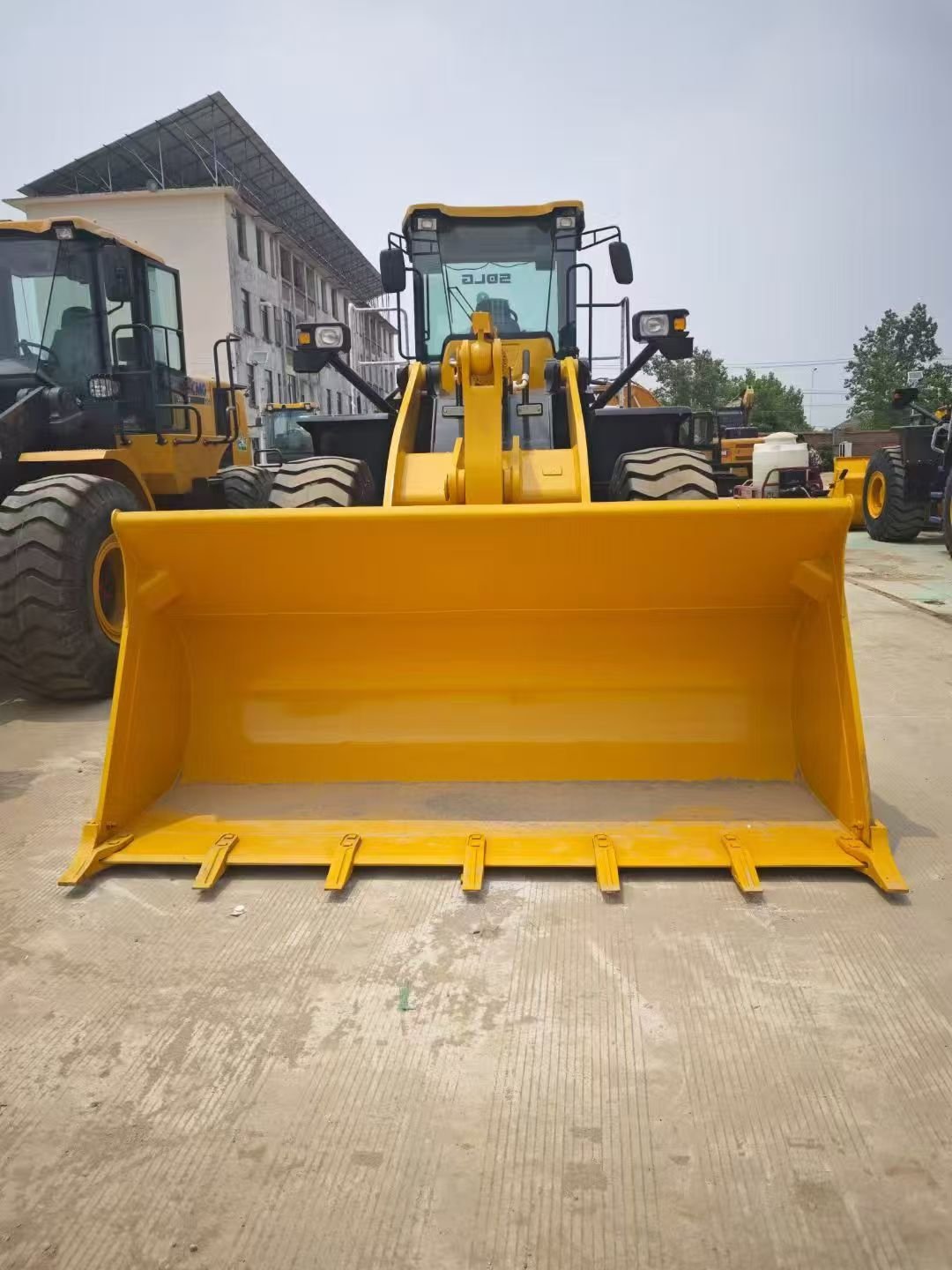 4de4172289c8b2919eb5c4407a94eb9.jpg Used SDLG 956 Wheel Loader - Image 1