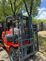 HELI 30 Forklift - Image 2