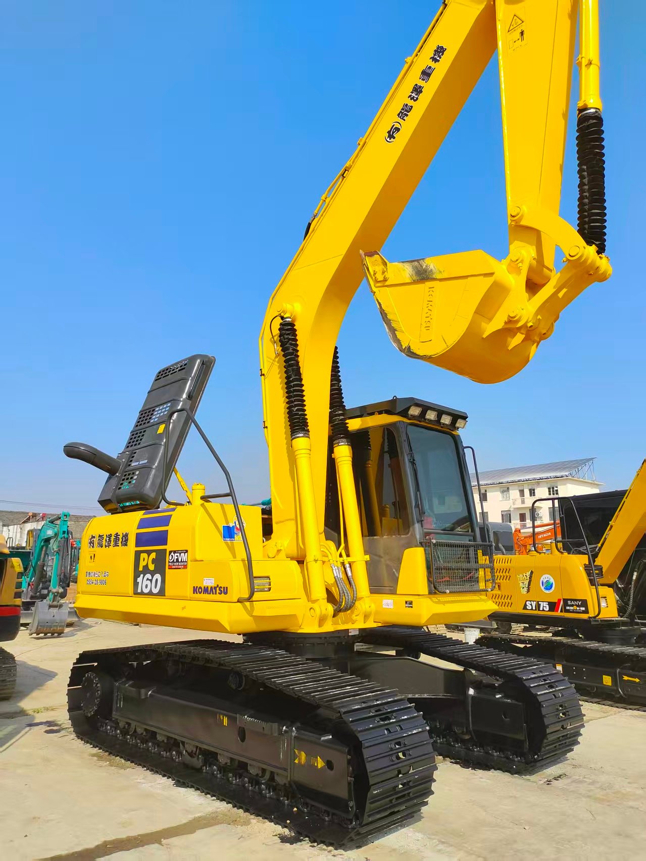 Koamtsu-160-4.jpg Used Komatsu PC160 Hydraulic Excavator - Image 1