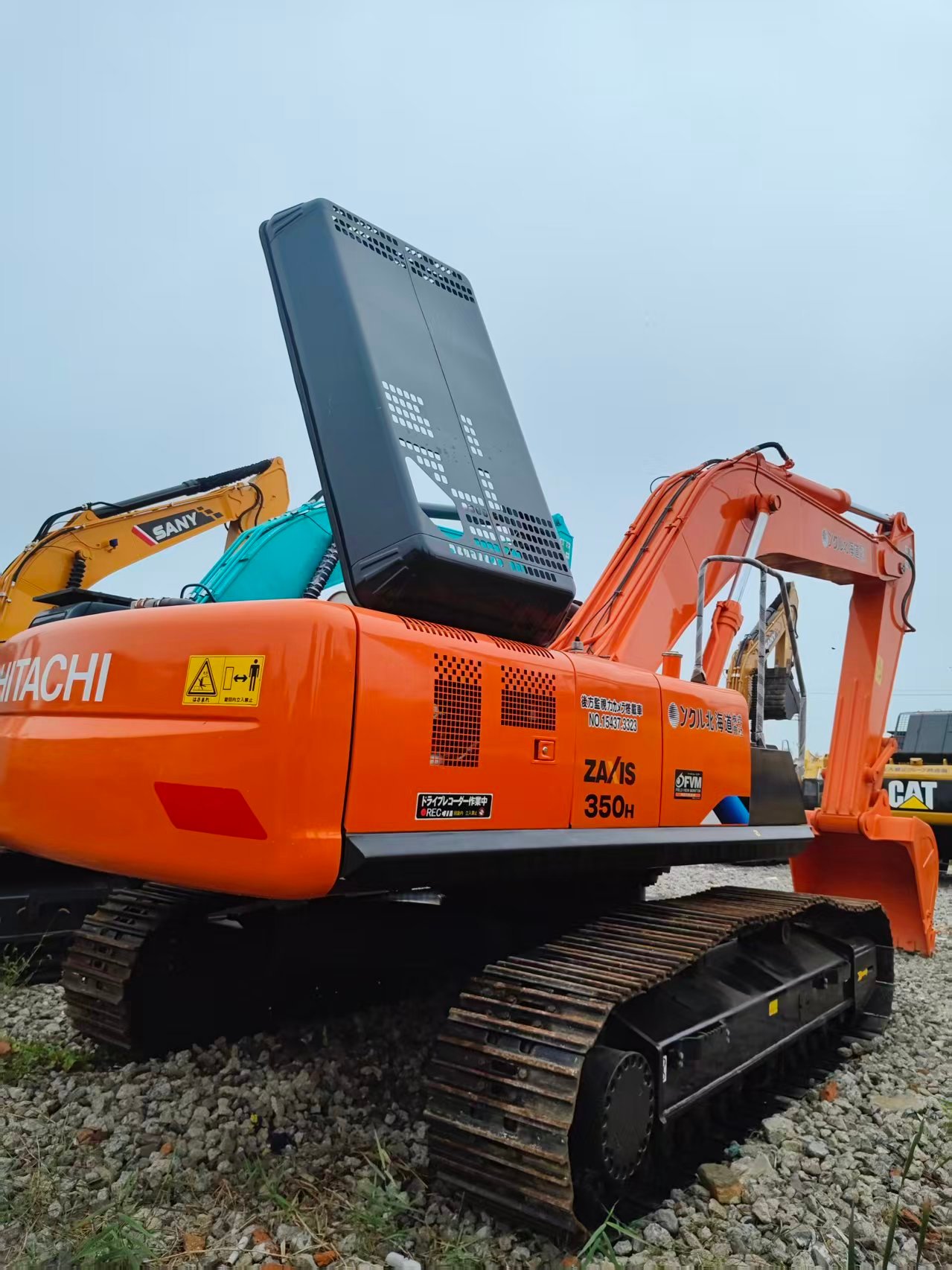 hitachi-350-1.jpg Used Hitachi ZX350LC-6 Hydraulic Excavator - Image 1