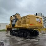 CAT 374 Excavator - Image 3