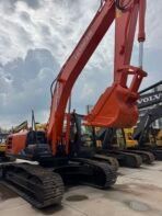 Hitachi ZAXIS 210 Excavator - Image 3