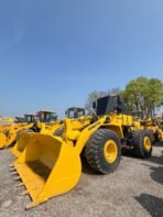 Komatsu WA380 Wheel Loader - Image 3