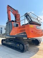 Doosan DX300 Excavator - Image 3
