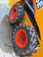 CASE SR150 Skid Steer Loader - Image 4