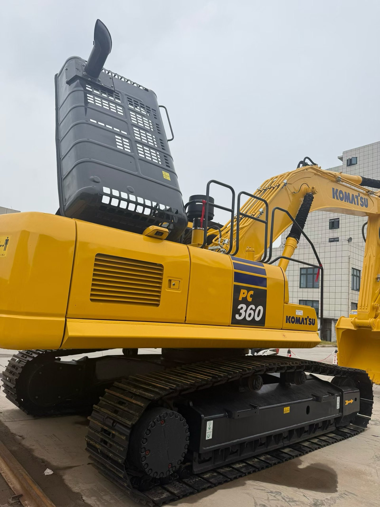 Weixin Image_20261004165856_467_14 Komatsu PC360 Excavator - Image 1